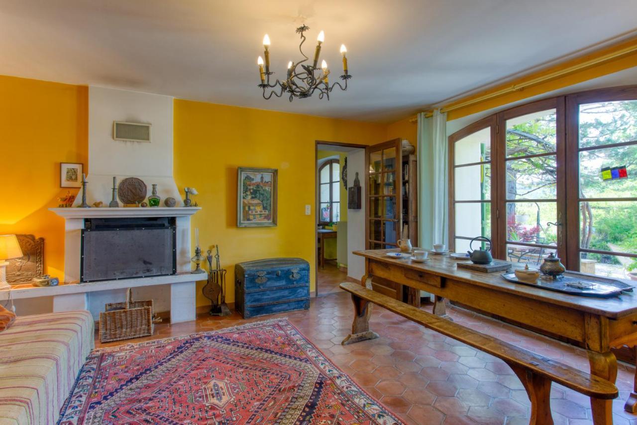 Mas De Bacalan Bed & Breakfast Mormoiron Bagian luar foto